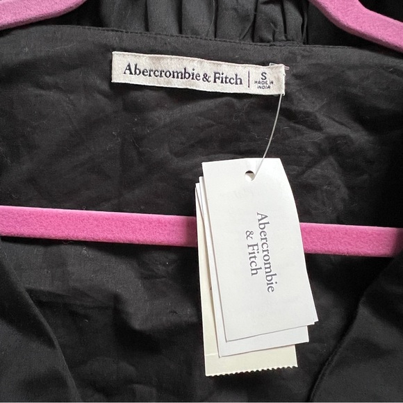 NWT Abercrombie & Fitch Black Flutter Sleeve Tiered Mini Dress Women's Size‎ S - Picture 2 of 7